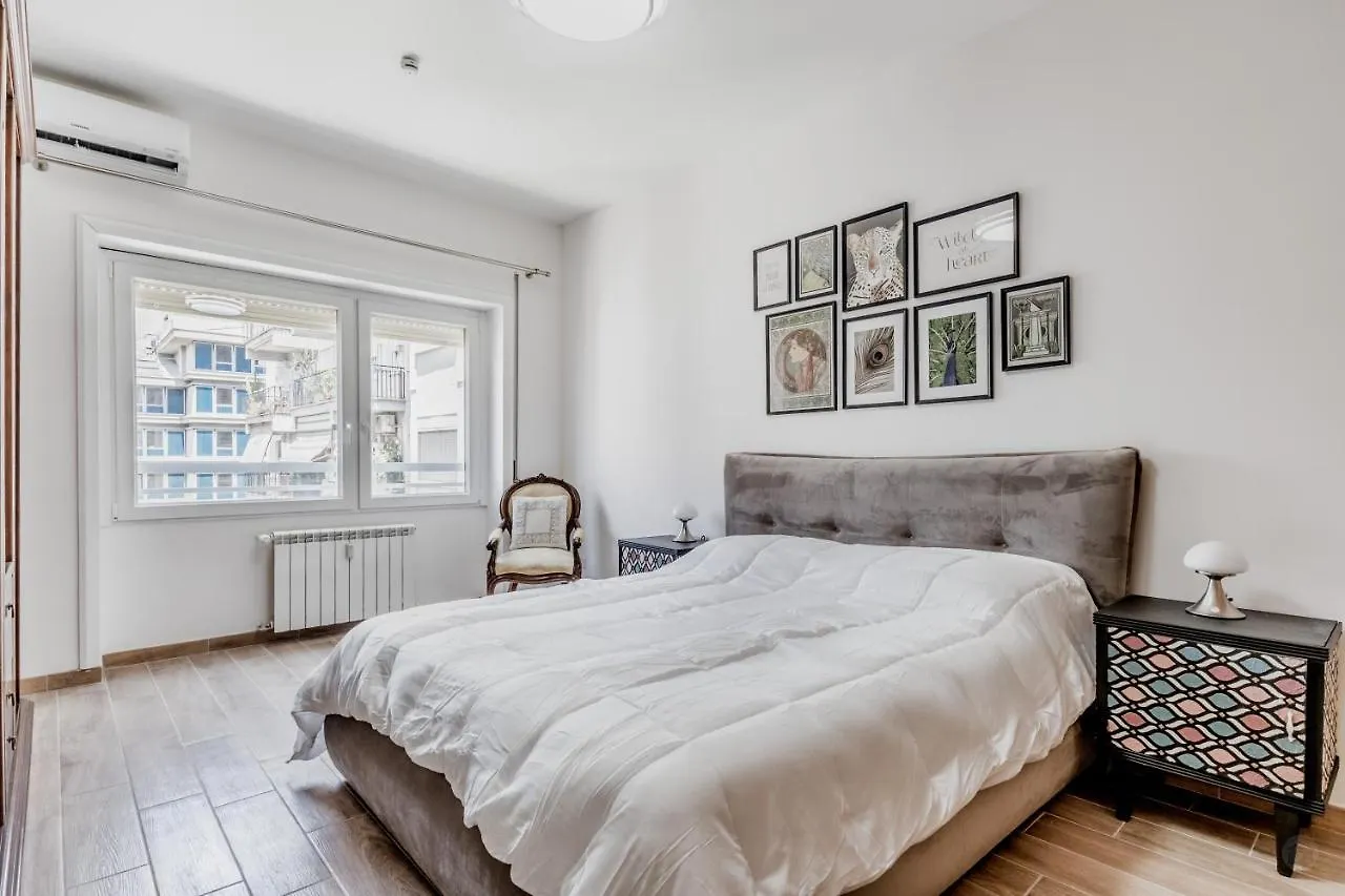 Garbatella Elegant Apartment Rome 0*,