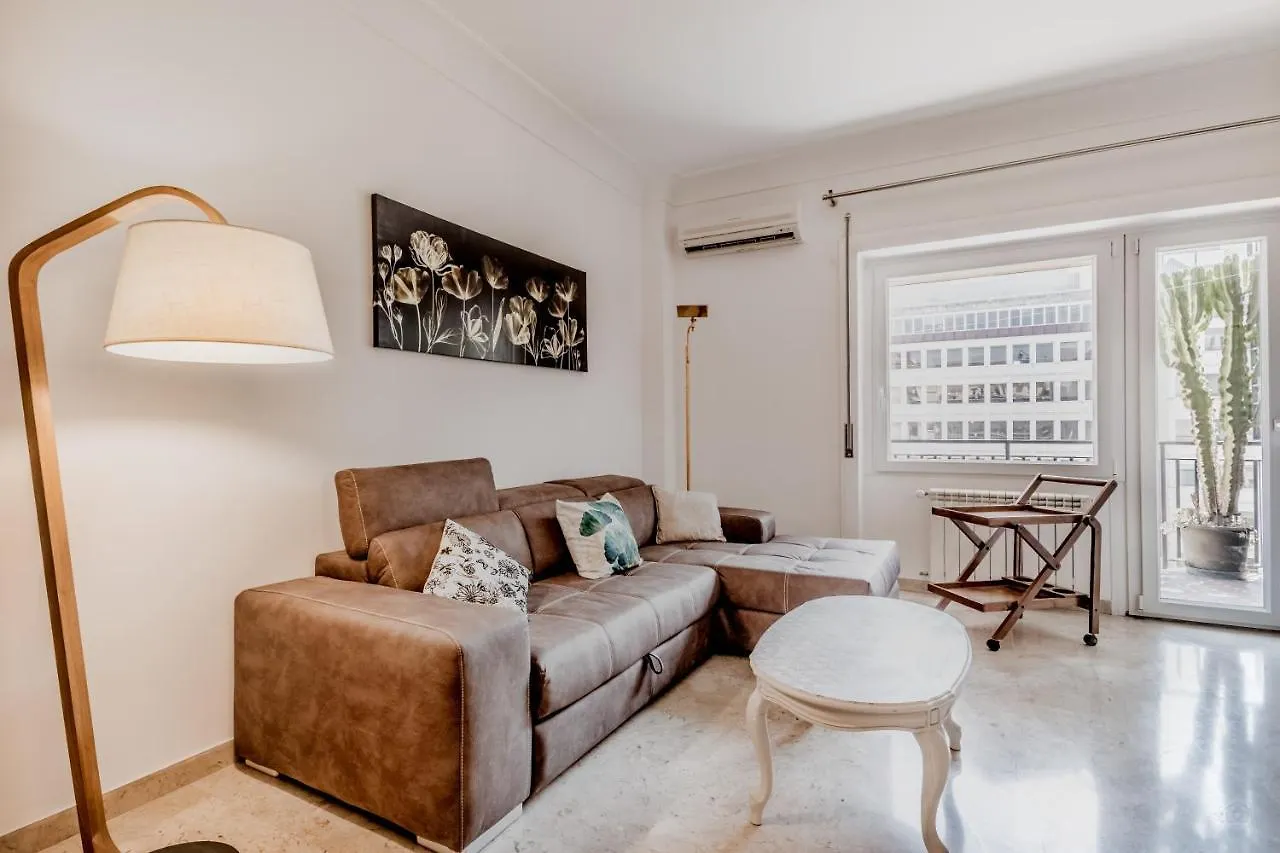 Garbatella Elegant Apartment Rome Italy