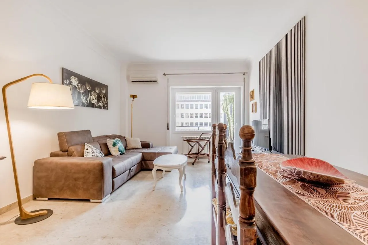 Garbatella Elegant Apartment Rome Italy