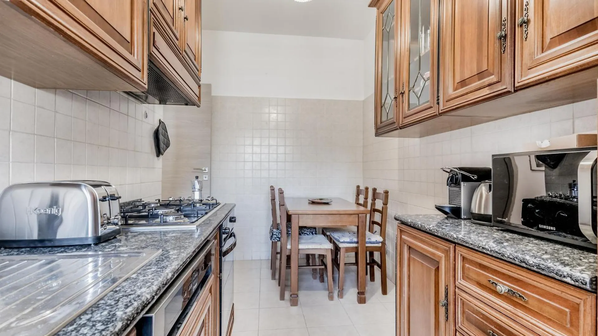 Garbatella Elegant Apartment Rome