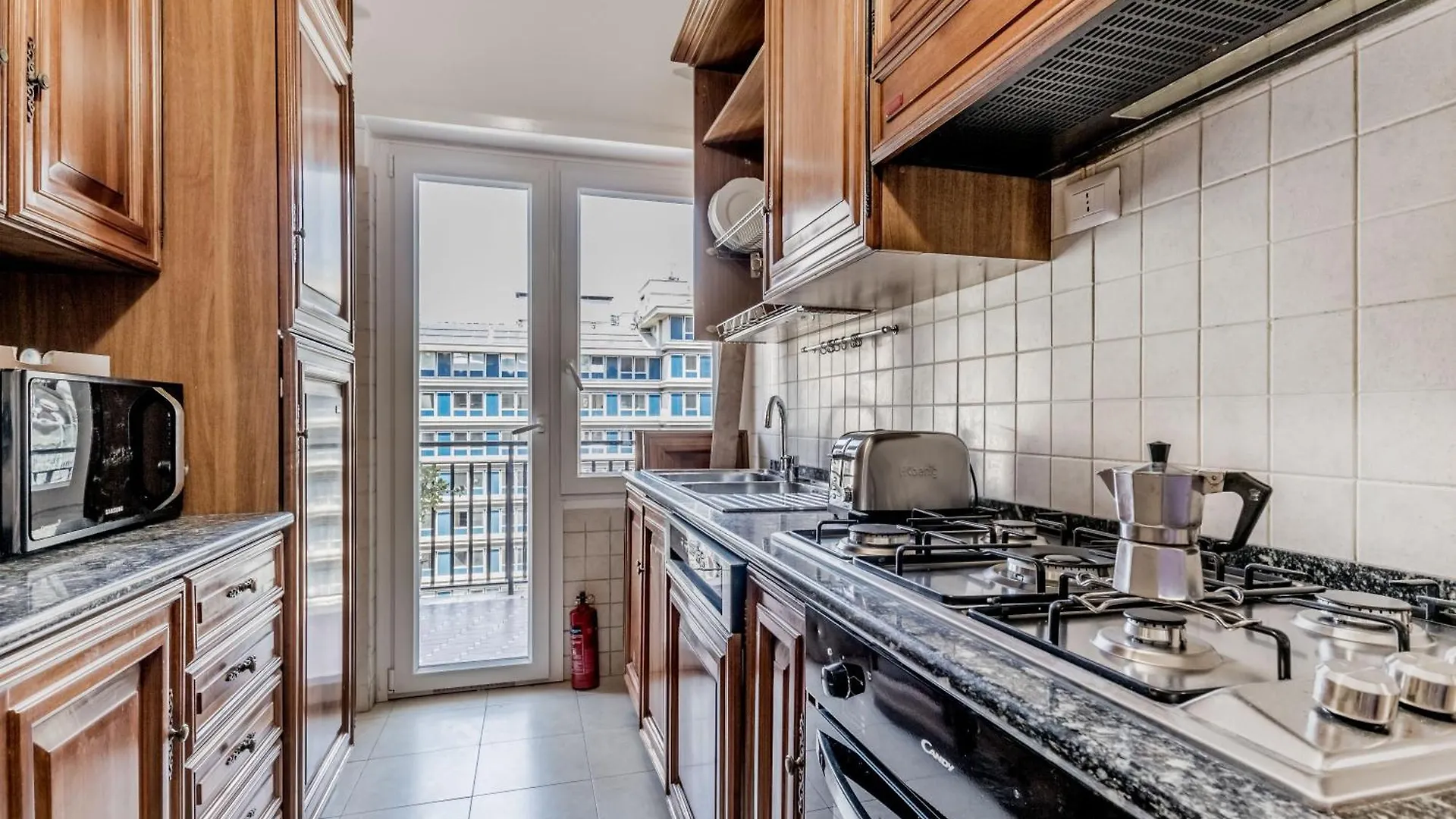 Garbatella Elegant Apartment Rome 0*,